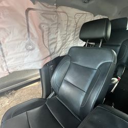 2015-2020 Chevy Tahoe Front Seat Passenger Right Side