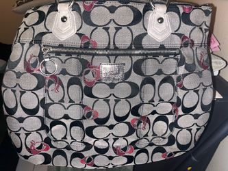 COACH Poppy Signature Hearts Glam Grey/ Black Canvas Large Tote Bag