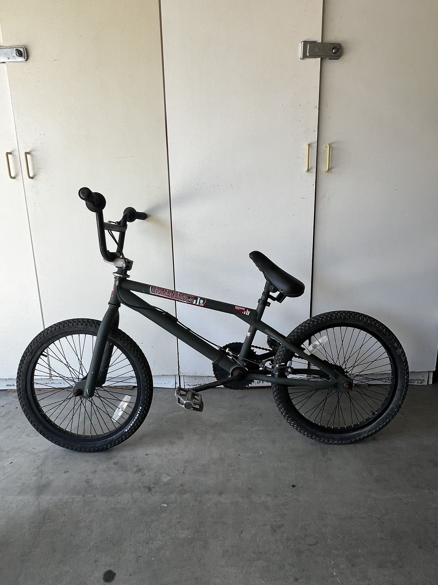Diamondback Session 20” Bmx Bike