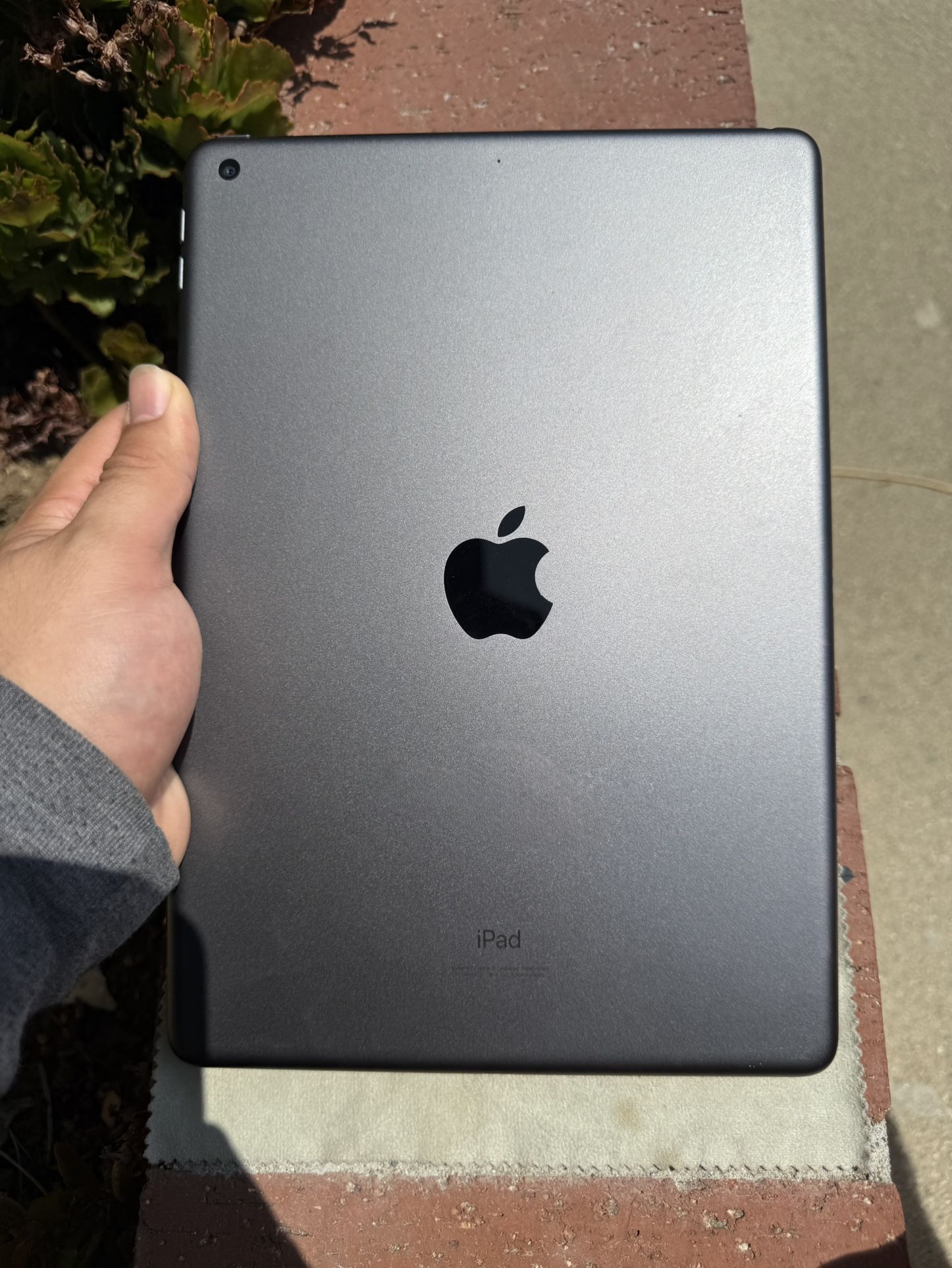 Apple iPad 9th gen Silver 64 GB (WiFi)