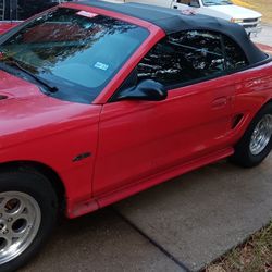 1998 Ford Mustang Convertible 2D
