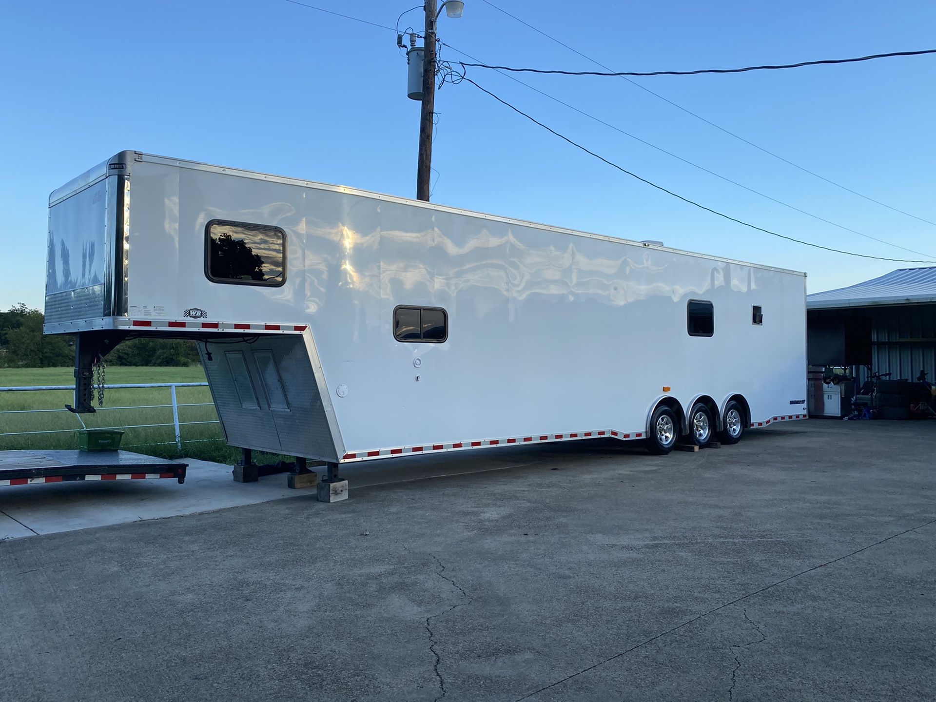 2016 forest river 42ft eliminator enclosed race trailer