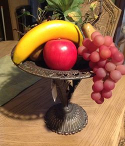 Frutero de metal