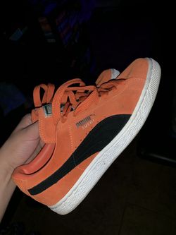 Size 7.5 pumas