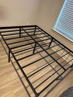 18” Queen Metal Platform Bed Frame