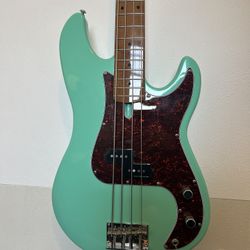 Sire P5 Bass