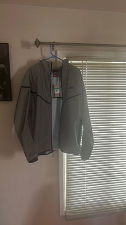 Men’s reflective Nike tech
