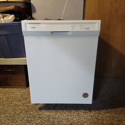 Whirlpool Dishwasher Brand New Used Once Model Wdf330pahw4 