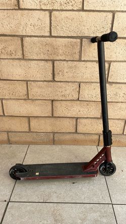 Lucky, Pro Stunt Scooter Red and Black