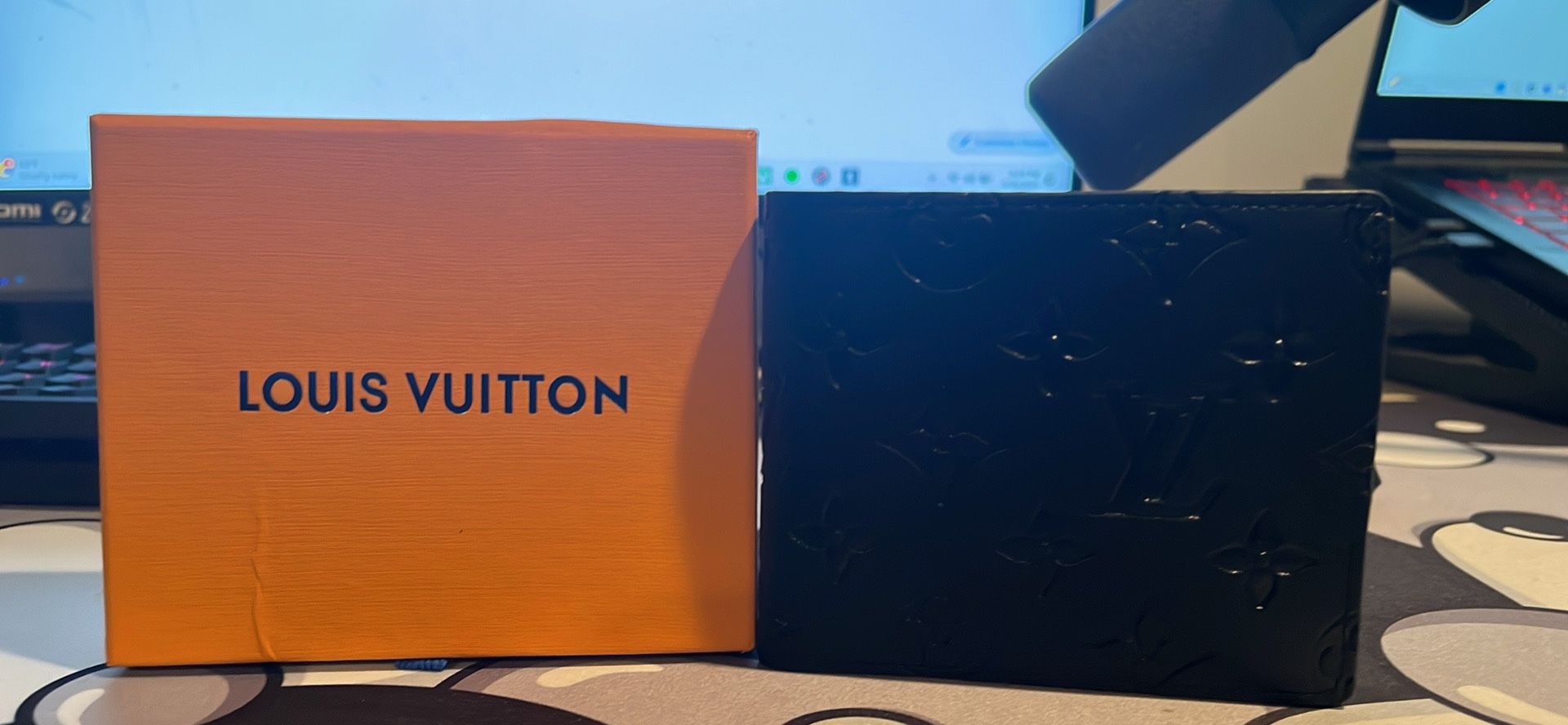 Louis Vuitton Black Mens Wallet