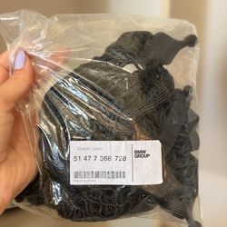 Trunk floor luggage storage net