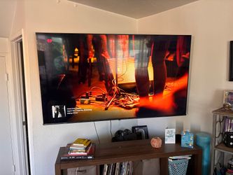 75” Hisense smart tv. 250 obo