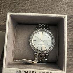 Micheal Kors Women’s Watch NWT