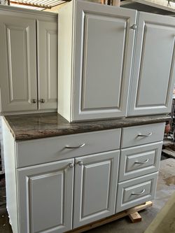 White Kitchen Cabinets with Granite Countertop