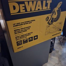 Dewalt Dws716 Double Miter Saw In Box 