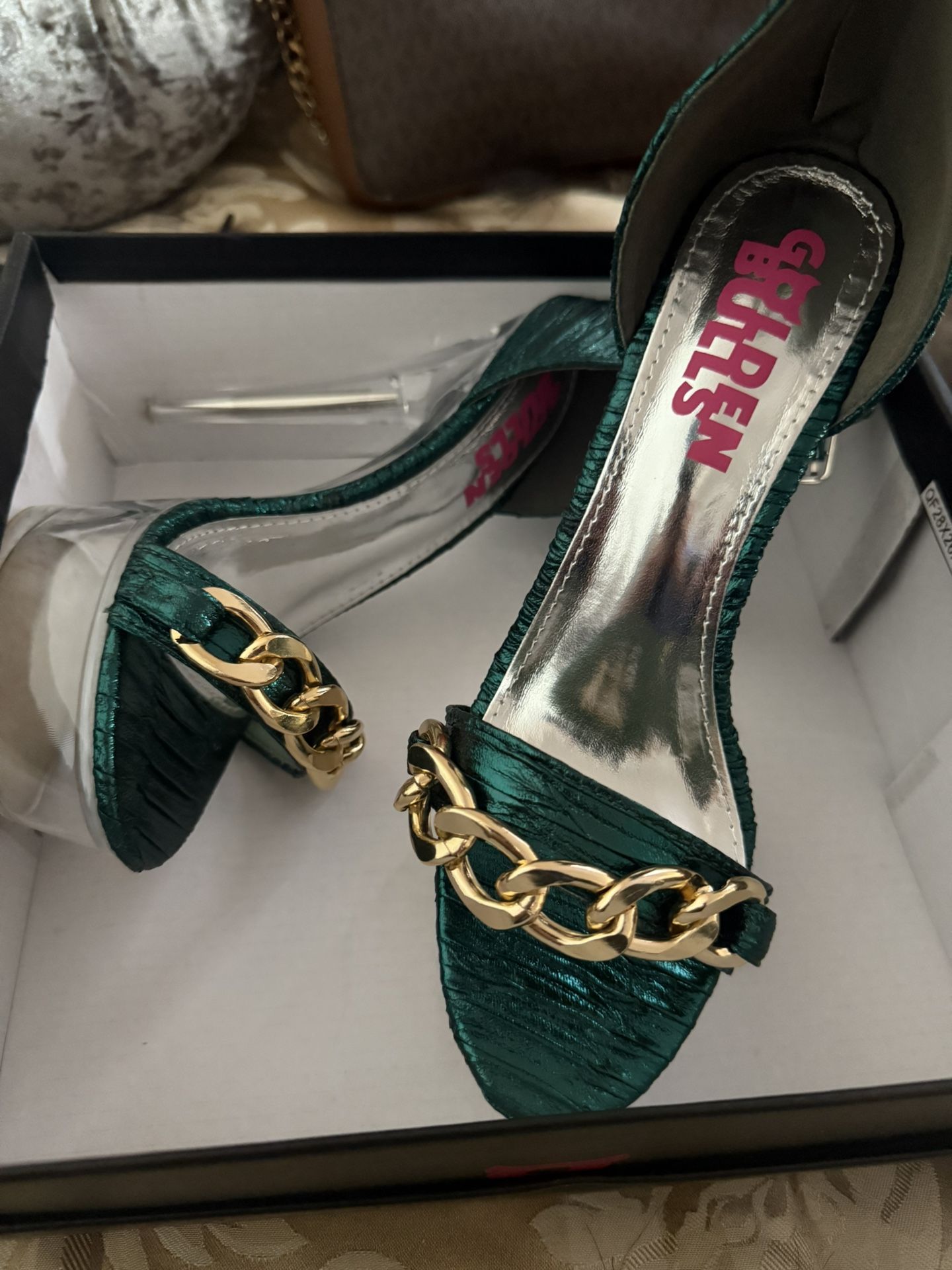 Golden Bulls Brand New Heels 