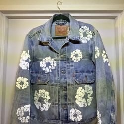 DENIM TEARS TYPE II ALL OVER WREATH JACKET LIGHT WASH- MEDIUM(PRE-OWNED)