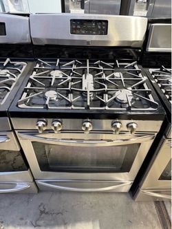 Kenmore Stainless steel 5 burner range stove