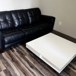 Couch & coffee table