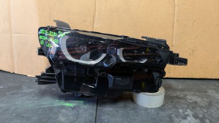 2023-2024-2025-2026 MAZDA CX-50 RIGHT LED HEADLIGHT OEM USED #11895