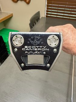 Scotty Cameron Futura 5s golf putter