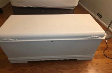 Vintage Mid Century Style Lane Cedar Chest By The Lane Company. Painted White.18x47x21