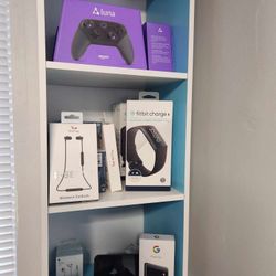 Super last minute Christmas gifts, Wireless bluetooth earbuds Fitbit charge 4 Amazon Luna $15 and up