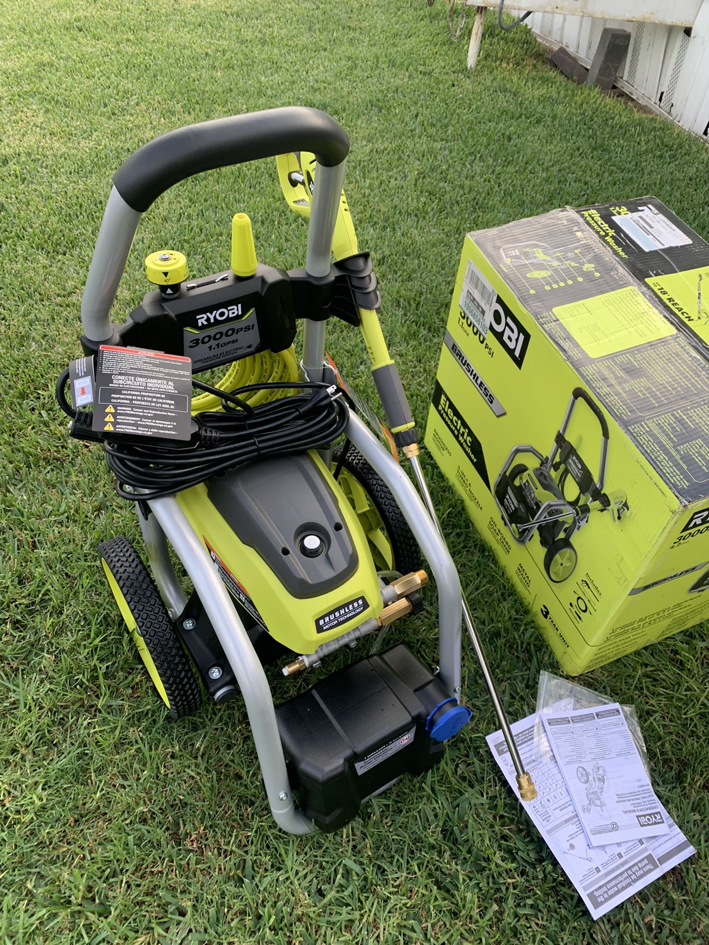 ELECTRIC 120V RYOBI PRESSURED WASHER 3000 PSI, BRAND NEW 
