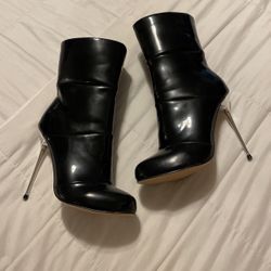 Black Boots Size 9