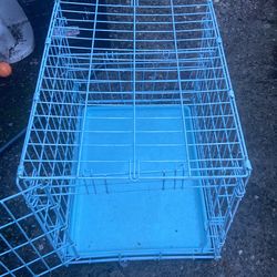 Dog kennel size L24 w 19 h 18 inch price 20$  pick up   In 72  and   Grand view   Ave    E    Tacoma