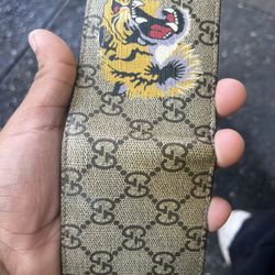 GG Supreme Tiger Wallet Gucci