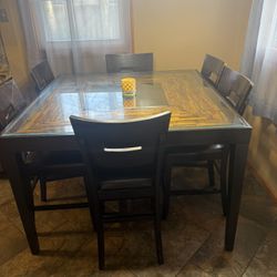 Ashley’s Furniture Dinette Set