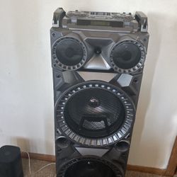 Very Loud Speaker 