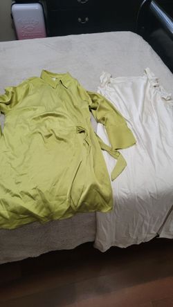 Ropa de mujer. FREE