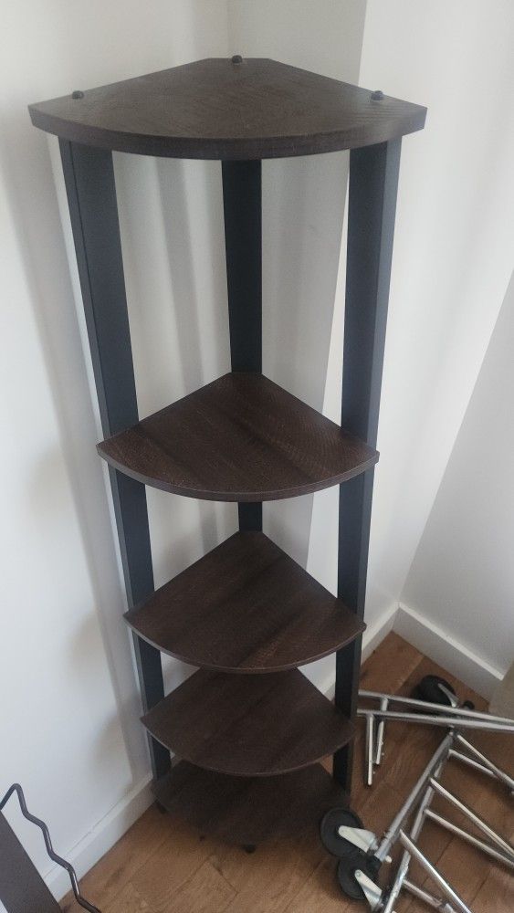 Corner Display Shelf 4 Tires -$35