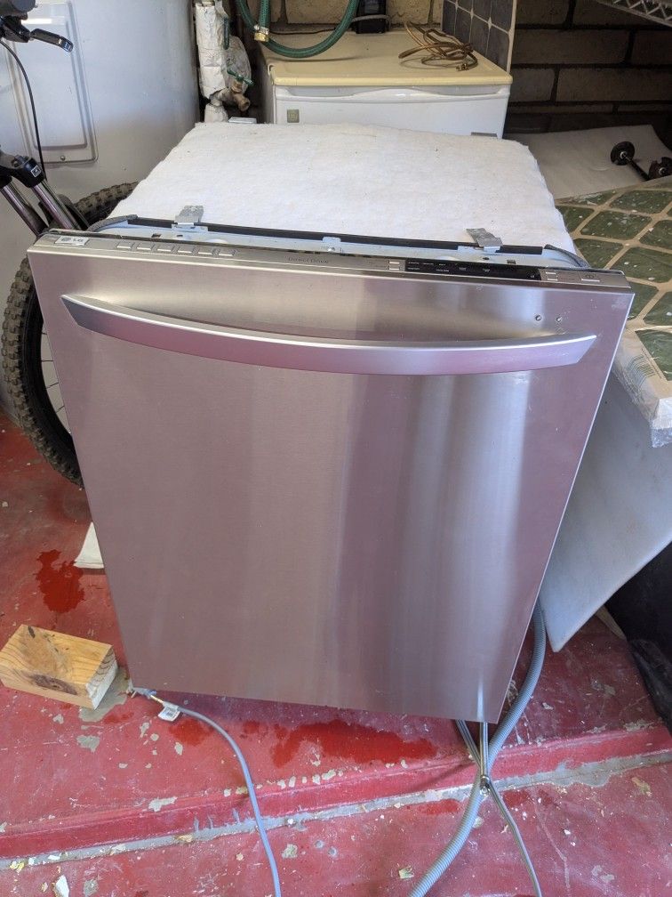 LG Dishwasher