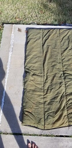 Sleeping bag 6 ft long fits tall person ready for new owner...freshly washed with persil detergent
