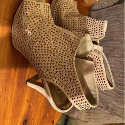 Heels Size 7