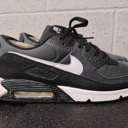 Nike Air Max   size 12.5