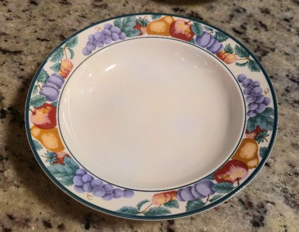 Vintage Tienshan Intro Stoneware set in the "Orchard" pattern