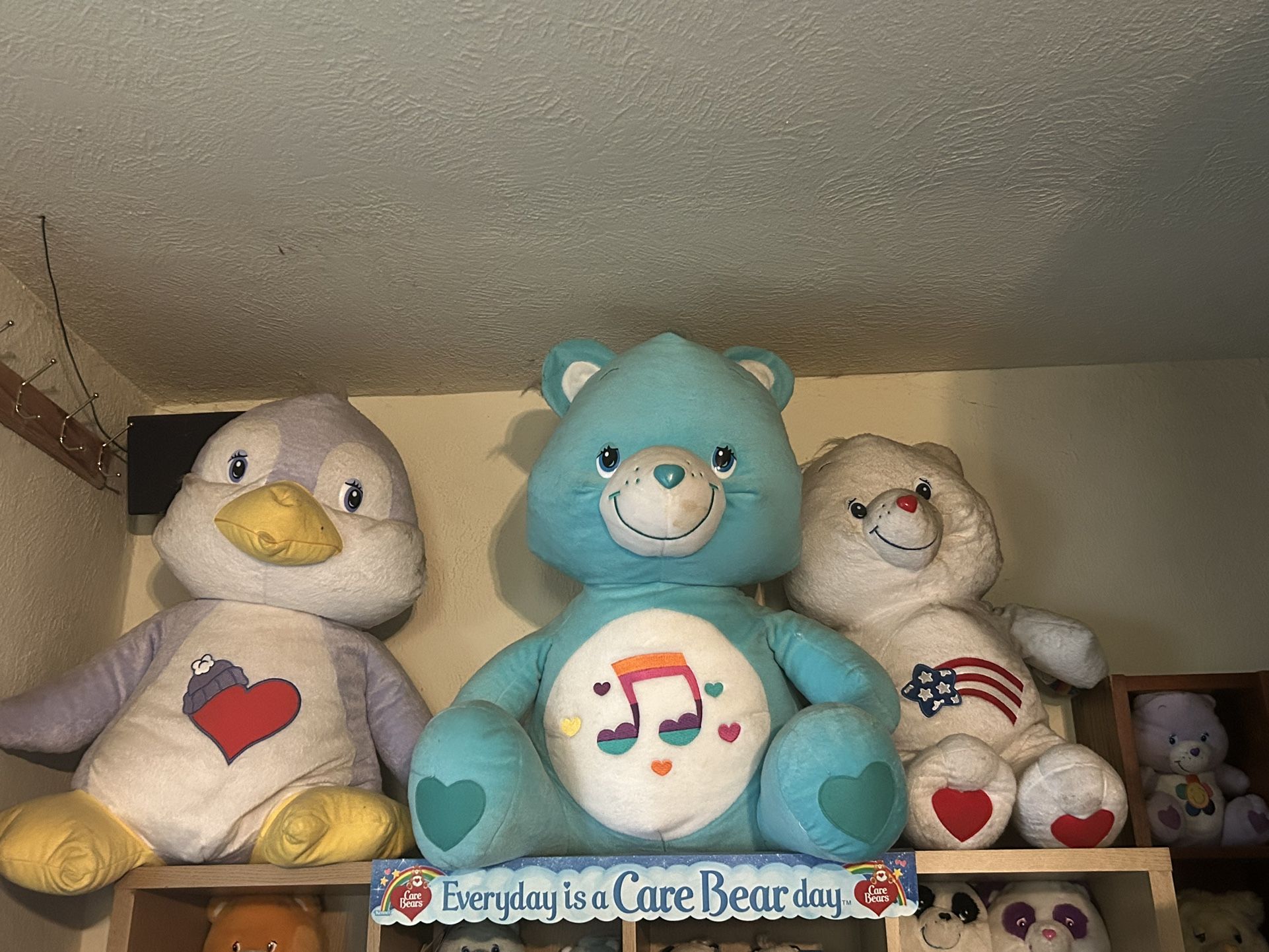 Jumbo & Giant Care Bears