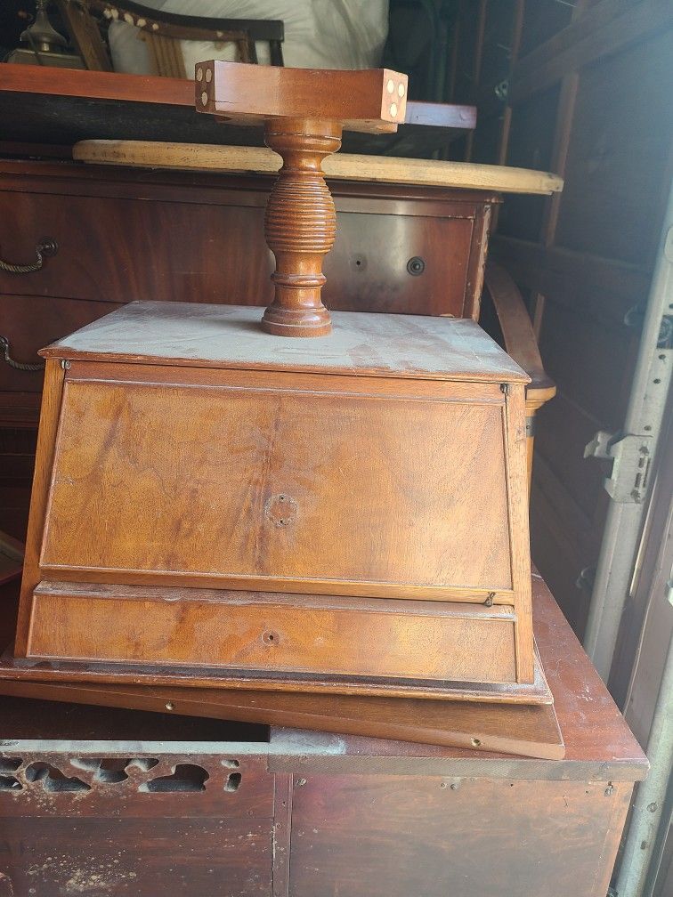 Free Table- needs work