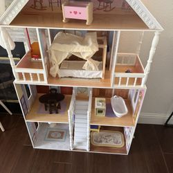 Wooden Doll House 
