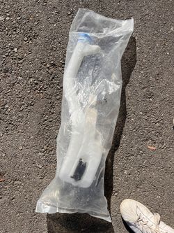 2008 Nussan SentrsWindshield Washer Reser Tank