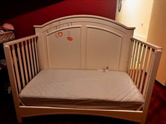 Baby crib