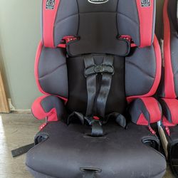 2 Graco Carseat