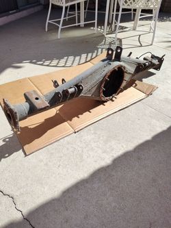 Toyota 4wd rear differential housing 1(contact info removed)