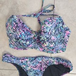 Victoria Secret 36DDD Bikini With Large Bottoms