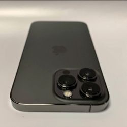 Black iPhone 13 Pro 256gb AT&T/Cricket wireless