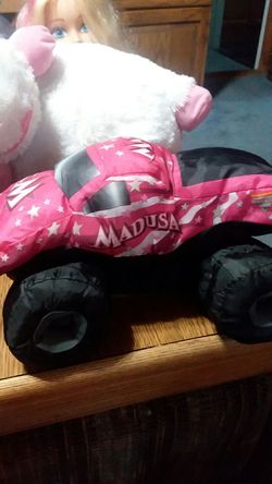 Monster Jam pink mad USA monster truck stuffed truck